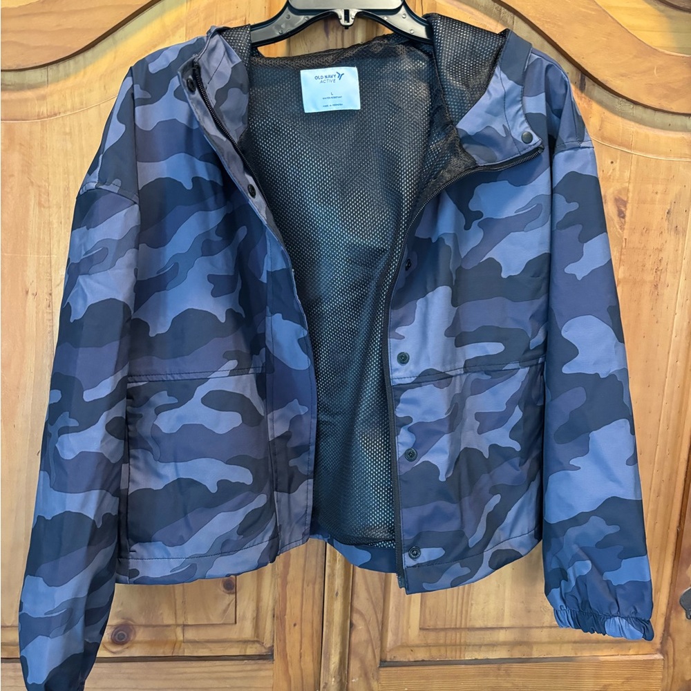 Old Navy 
Blue Camouflage Hooded Jacket
Water resistant